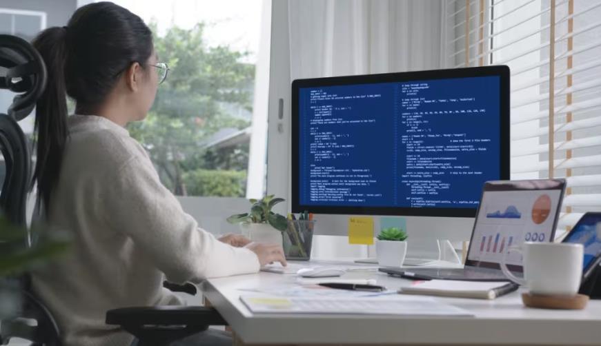 喀什小程序开发：什么是 cURL 命令？